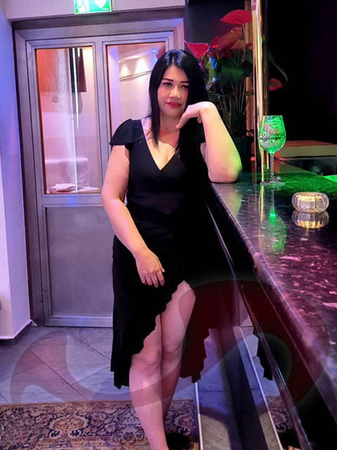 - Asia Girls: Asia Girl Mina in Wien / Wien , Puchsbaumgasse 49