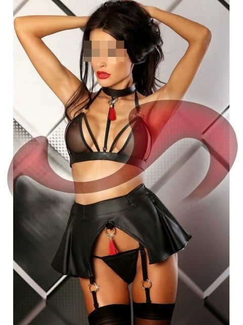  - Girls | Models | Callgirls:  Elif Azra  in Ober&ouml;sterreich  / Ried im Traunkreis , Voitsdorferstra�e 16 