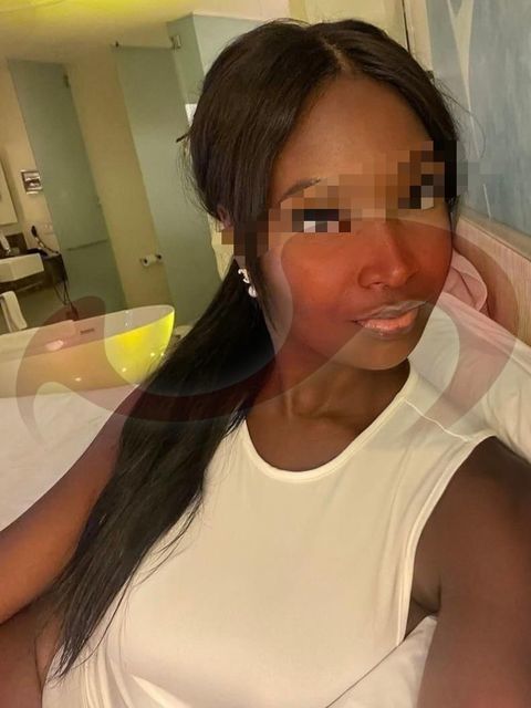 - Girls | Models | Callgirls: Paloma in Tirol / Innsbruck , Grabenweg 65