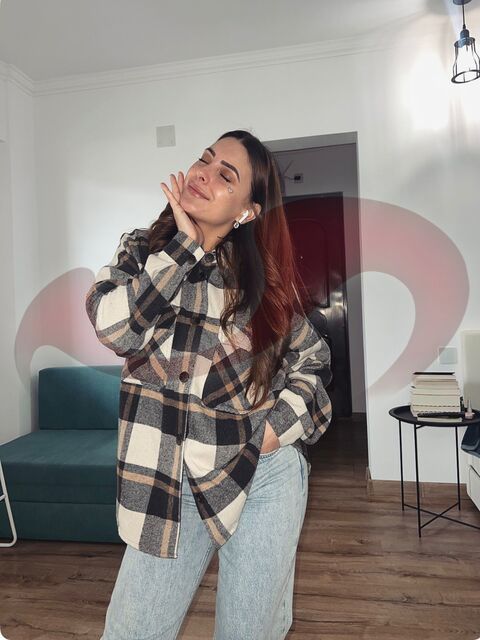  Claudia  in Steiermark  / Pasching , Kremstal Bundesstra�e 5 / 