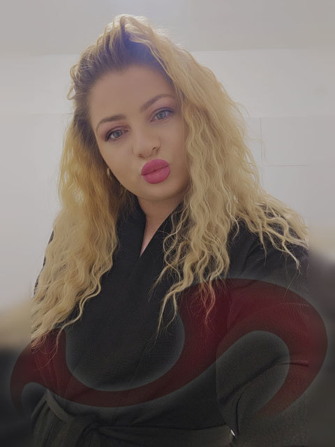 NICOLE - NEU IM HAUS! in Oberösterreich / Linz , Bäckermühlweg / TOREINFAHRT ZU RUBENSSTRASSE 45 A /