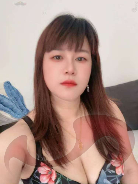 Asia Girl Lucy in Wien / Wien , Floridsdorfer Hauptstraße 31